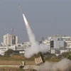 Hệ thống phòng thủ tên lửa Vòm Sắt nhằm đánh chặn tên lửa từ Dải Gaza, được lắp đặt tại thành phố Ashdod, miền Nam Israel. (Ảnh: AFP/TTXVN)