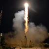 Tàu vũ trụ Soyuz của Nga rời bệ phóng tại sân bay vũ trụ Baikonur ở Kazakhstan. (Ảnh: AFP/TTXVN)