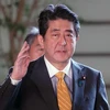 Thủ tướng Nhật Bản Shinzo Abe phát biểu trong một cuộc họp báo tại Tokyo. (Ảnh: AFP/TTXVN)