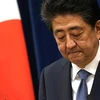Thủ tướng Nhật Bản Abe Shinzo trong cuộc họp báo ở Tokyo ngày 28/8. (Ảnh: AFP/TTXVN)