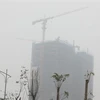 Ô nhiễm không khí ở Hà Nội được xác định bởi nhiều nhóm nguyên nhân như giao thông, xây dựng, công nghiệp. (Ảnh: Thành Đạt/TTXVN)