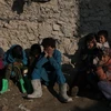 Trẻ em tại một trại tị nạn ở Kabul, Afghanistan. (Ảnh: THX/TTXVN)
