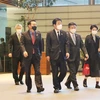 Nhóm nghị sỹ thành viên Liên minh nghị sỹ Hàn-Nhật tới chào xã giao Thủ tướng Nhật Bản Suga Yoshihide tại Tokyo, Nhật Bản. (Ảnh: Yonhap/TTXVN)