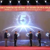 Các đại biểu thực hiện nghi thức khai mạc trực tuyến Hội chợ Kinh tế thương mại biên giới Trung-Việt (Hà Khẩu) lần thứ 20. (Ảnh: Hương Thu/TTXVN)