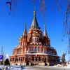 Nằm ở trung tâm thành phố Izhevsk (thủ đô của Cộng hòa Udmurt, Liên bang Nga), cách thủ đô Moskva hơn 1.100km về phía Đông, Nhà thờ Thánh Mikhail được coi là một trong những di tích kiến trúc lớn nhất và đẹp nhất của nhà thờ Chính thống giáo Nga. (Ảnh: Tr