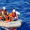Xuồng cứu nạn đưa ngư dân gặp nạn về bờ. Ảnh minh họa. (Ảnh: TTXVN phát)