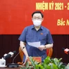 Chủ tịch Quốc hội Vương Đình Huệ phát biểu, biểu dương, động viên đảng bộ, chính quyền nhân dân tỉnh Bắc Ninh trong công tác phòng, chống dịch. (Ảnh: Doãn Tấn/TTXVN)