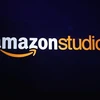 Biểu tượng của tập đoàn Amazon và MGM Studios. (Ảnh: AFP/TTXVN)