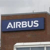 Biểu tượng Airbus tại nhà máy ở Hamburg, Đức. (Ảnh: AFP/TTXVN) 