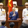 Chủ tịch nước Nguyễn Xuân Phúc tuyên thệ nhậm chức trước Quốc hội, đồng bào và cử tri cả nước. (Ảnh: Doãn Tấn/TTXVN)