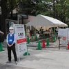 Một địa điểm tiêm vaccine ngừa COVID-19 tại Tokyo, Nhật Bản. (Ảnh: AFP/TTXVN)