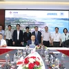 Lễ ký hợp đồng cung cấp thiết bị cơ điện và dịch vụ kỹ thuật cho Dự án Nhà máy Thủy điện Ialy mở rộng. (Nguồn: evn.com.vn)