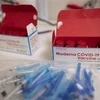 Vaccine ngừa COVID-19 của hãng dược phẩm Moderna. (Ảnh: AFP/TTXVN)