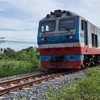 Chuyến tàu đường sắt Bắc-Nam. (Ảnh: Nguyễn Thành/TTXVN)