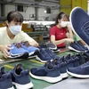 Nhờ Hiệp định EVFTA ngành da giày duy trì được xuất khẩu vào thị trường EU. (Ảnh: Trần Việt/TTXVN)