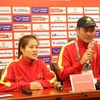 HLV của đội nữ U20 Việt Nam Akira Ijiri phát biểu tại cuộc họp báo. (Ảnh: Tạ Toàn/TTXVN)