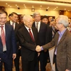 Tổng Bí thư Nguyễn Phú Trọng với các đại biểu tham dự buổi lễ. (Ảnh: Trí Dũng/TTXVN)