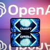 Biểu tượng OpenAI và ChatGPT. (Ảnh: AFP/TTXVN)