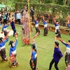Tiết mục múa mừng lễ hội Chá Mùn của đồng bào dân tộc Thái, tỉnh Thanh Hóa. (Ảnh: Khánh Hòa/TTXVN)