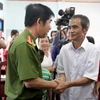 Ông Huỳnh Văn Nén tại buổi xin lỗi công khai do ngồi tù oan vào cuối năm 2015. (Ảnh: Nguyễn Thanh/TTXVN)