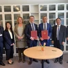 Bộ Ngoại giao Việt Nam và Học viện Luật quốc tế La Hay ký kết Bản ghi nhớ hợp tác về đào tạo chuyên gia pháp lý quốc tế cho Việt Nam. (Ảnh: TTXVN phát)