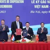 Lễ ký Nghị định thư sửa đổi Hiệp định giữa Chính phủ nước Cộng hòa xã hội chủ nghĩa Việt Nam và Chính phủ Đại Công quốc Luxembourg về tránh đánh thuế hai lần và ngăn ngừa việc trốn lậu thuế đối với các loại thuế đánh vào thu nhập và tài sản, ký tại Hà Nội