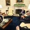 Tổng thống Mỹ Joe Biden (thứ 3, phải) trong cuộc họp với lãnh đạo lưỡng đảng tại Quốc hội về trần nợ công, ở Washington, DC ngày 9/5. (Ảnh: AFP/TTXVN)