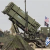Tên lửa cho các hệ thống phòng không Patriot (ảnh) là một trong những thiết bị quân sự Bộ Quốc phòng Mỹ cam kết viện trợ cho Ukraine. (Ảnh: AFP/TTXVN)