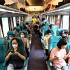 Lượng hành khách tuyến đường sắt Hà Nội-Hải Phòng tăng trưởng mạnh. (Ảnh: Huy Hùng/TTXVN)