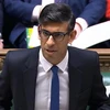 Thủ tướng Anh Rishi Sunak phát biểu tại một phiên họp Hạ viện ở London. (Ảnh: AFP/TTXVN)