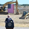 Tổng thống Joe Biden phát biểu tại lễ khởi công xây dựng nhà máy sản xuất chất bán dẫn của Tập đoàn Intel ở New Albany, bang Ohio, Mỹ, ngày 9/9/2022. (Ảnh: AFP/TTXVN)
