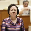 Bộ trưởng Bộ Nội vụ Phạm Thị Thanh Trà trả lời chất vấn. (Ảnh: Doãn Tấn/TTXVN)
