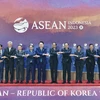  Thủ tướng Phạm Minh Chính và các Trưởng đoàn tham dự Hội nghị Cấp cao ASEAN-Hàn Quốc lần thứ 24. (Ảnh: Dương Giang/TTXVN)