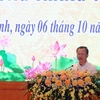 Quyền Chủ tịch UBND tỉnh Quảng Ninh Cao Tường Huy thông tin tại Hội nghị. (Ảnh: Thanh Vân/TTXVN)