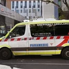 Xe cứu thương chuyển bệnh nhân tới bệnh viện ở Melbourne, Australia. (Ảnh: AFP/TTXVN)