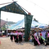 Lễ hội Then Kin Pang luôn thu hút hàng ngàn người dân và du khách tham quan và trải nghiệm. (Ảnh: Nguyễn Oanh/TTXVN) 