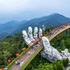 Du khách lịch thăm quan Khu du lịch Sun World Ba Na Hills. (Ảnh: TTXVN phát) 