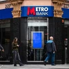 Metro đã mất phần lớn giá trị sau một thỏa thuận giải cứu khẩn cấp để giữ ngân hàng tồn tại. (Nguồn: Getty Images)