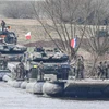 Binh sỹ tham gia cuộc tập trận của NATO tại Korzeniewo, miền Bắc Ba Lan, ngày 4/3. (Ảnh: PAP/TTXVN)