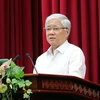 Ông Đỗ Văn Chiến, Bí thư Trung ương đảng, Chủ tịch Ủy ban MTTQ Việt Nam, triển khai các nội dung quan trọng và giá trị cốt lõi cuốn sách. (Ảnh: Trung Hiếu/TTXVN)