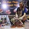 Đặc sản thịt đến từ Pháp được giới thiệu tại lễ hội. (Ảnh: Hoàng Hiếu/TTXVN)