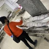Các công nhân bị bỏng đang cấp cứu tại Bệnh viện đa khoa tỉnh. (Ảnh: Chí Tưởng/TTXVN)