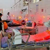 Các bệnh nhân điều trị tại Khoa Hồi sức cấp cứu chống độc, Trung tâm Y tế huyện Đắk R'lấp. (Nguồn: Báo Đắk Nông)