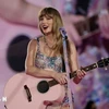 Nữ ca sỹ Taylor Swift biểu diễn ở Singapore. (Ảnh: Getty Images/TTXVN)