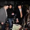 Đại sứ tại Séc thăm tiểu thương người Việt gặp hỏa hoạn