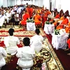 Mặt trận và Liên minh Phật giáo Lào tổ chức lễ Phật Đản 2014