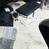 Nội thất văn phòng và máy tính bị hư hỏng. (Nguồn: rt.com)