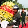 Viếng các liệt sỹ quân tình nguyện Việt Nam tại Campuchia