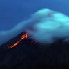 Philippines sơ tán dân do núi lửa Mayon hoạt động mạnh