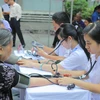 Khám chữa bệnh, cấp phát thuốc miễn phí cho dân Mường Nhé